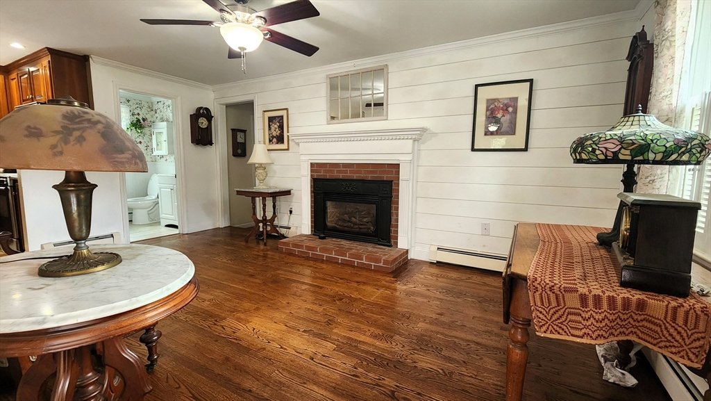 3 Birch Cir