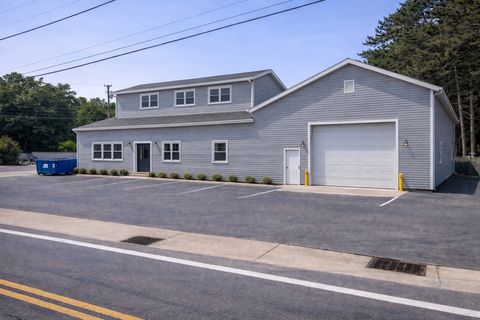 Photo of 00 Confidential, Dartmouth, MA 02747 (MLS # 73487770)