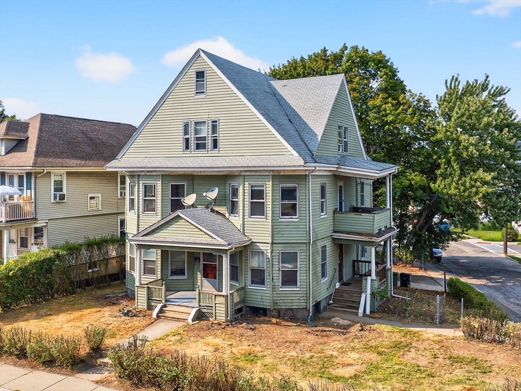 194 N Beacon