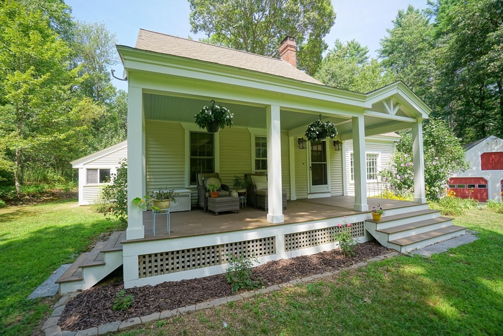 8 Earle Drive