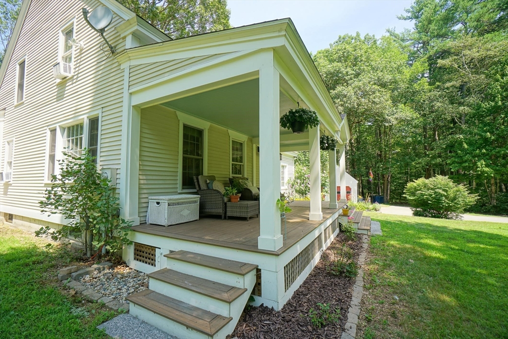 8 Earle Drive