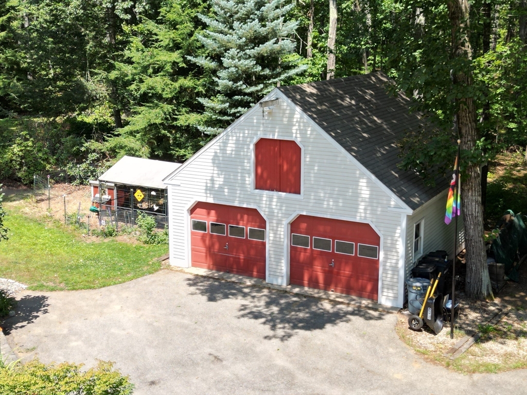 8 Earle Drive