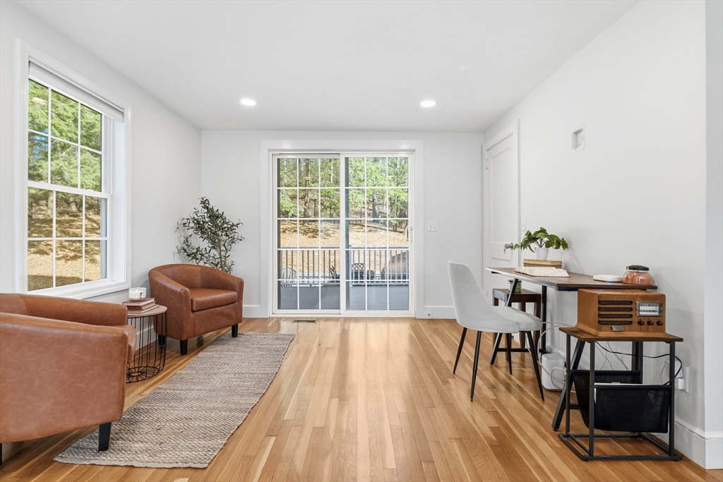 10 Great Pines Ave