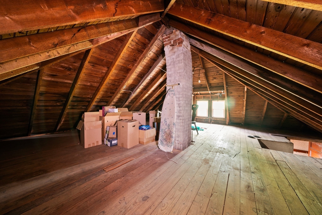 5 Ingalls St, Woburn, MA Photo #23