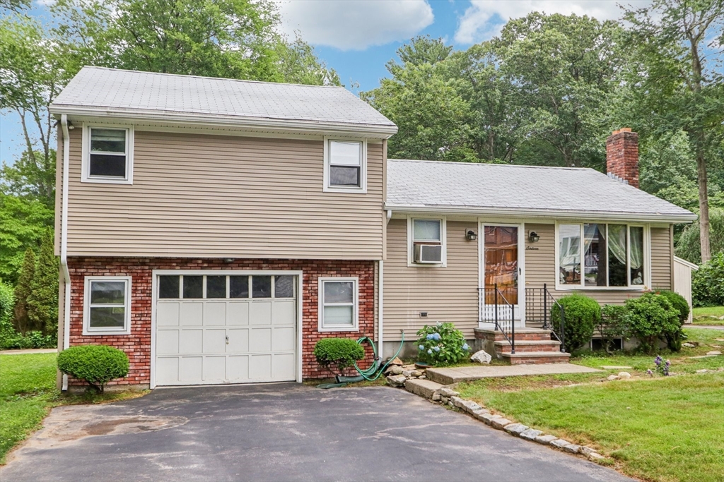 16 Indian Run Rd