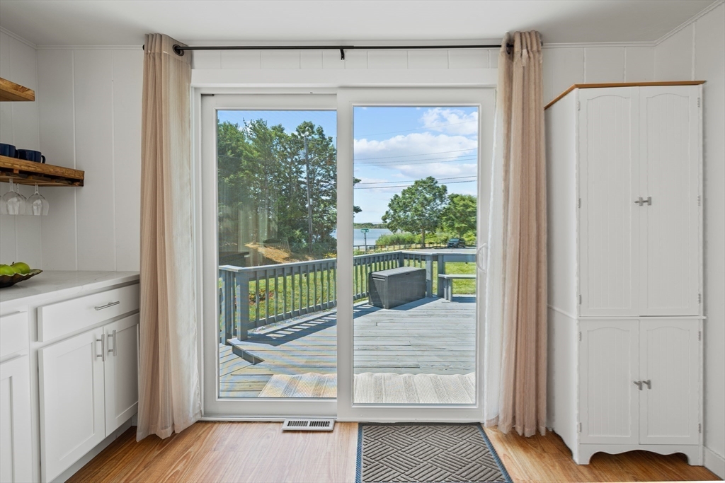 20 Robin Rd