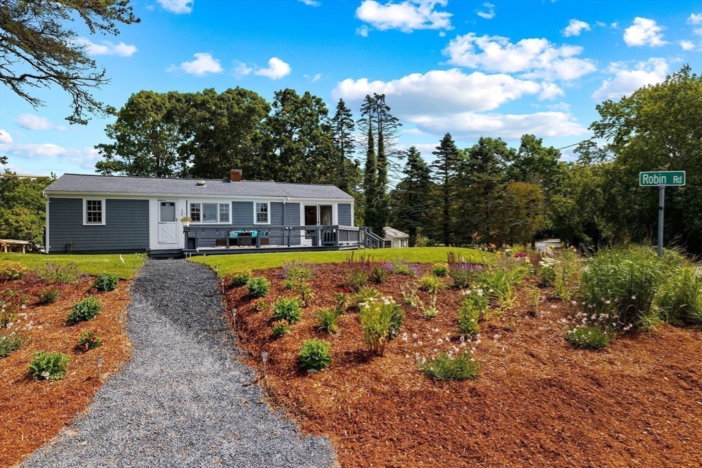 20 Robin Rd