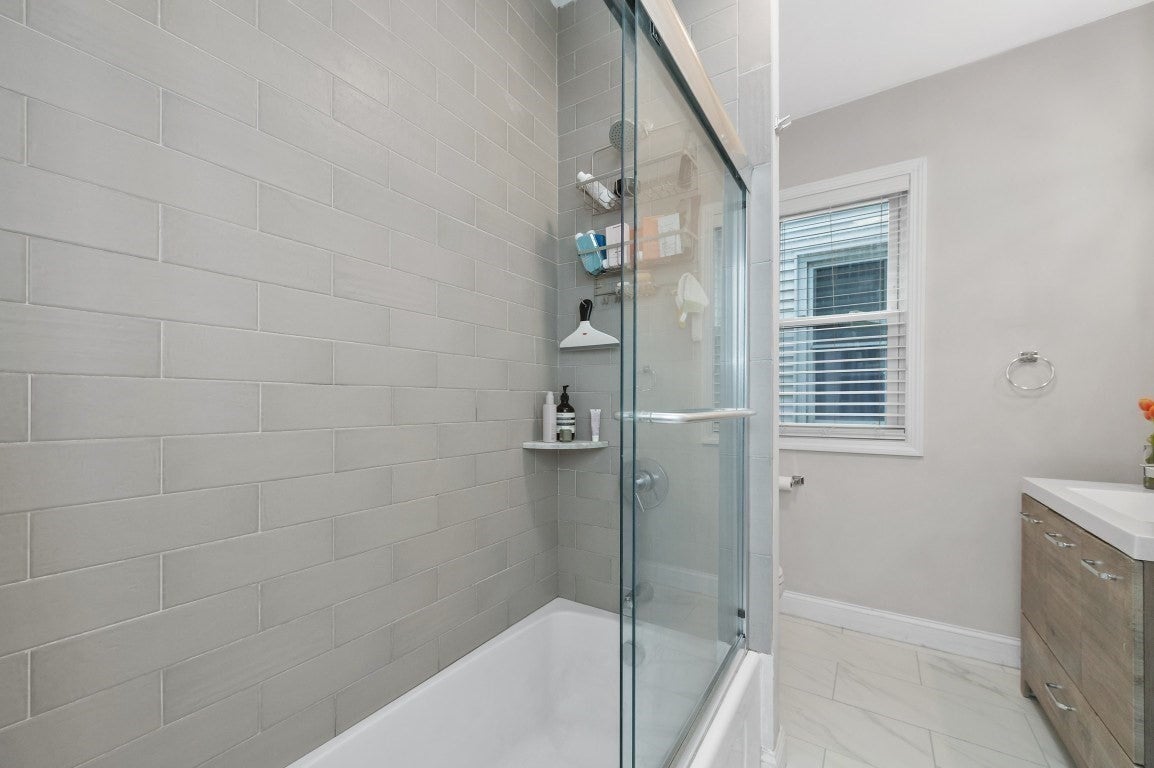 459 Meridian St #A, Boston, MA Photo #17