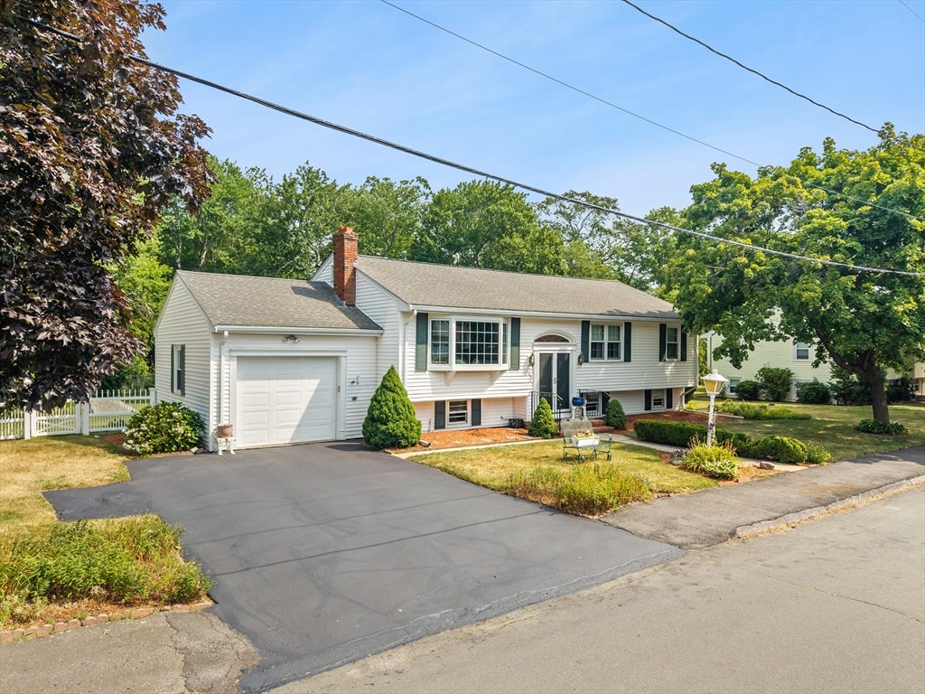 45 Sun Valley Dr