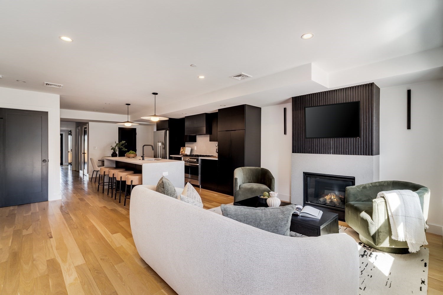 272 E Eagle ST #1, Boston, MA, 272 E Eagle ST #1, Boston, MA Photo #17