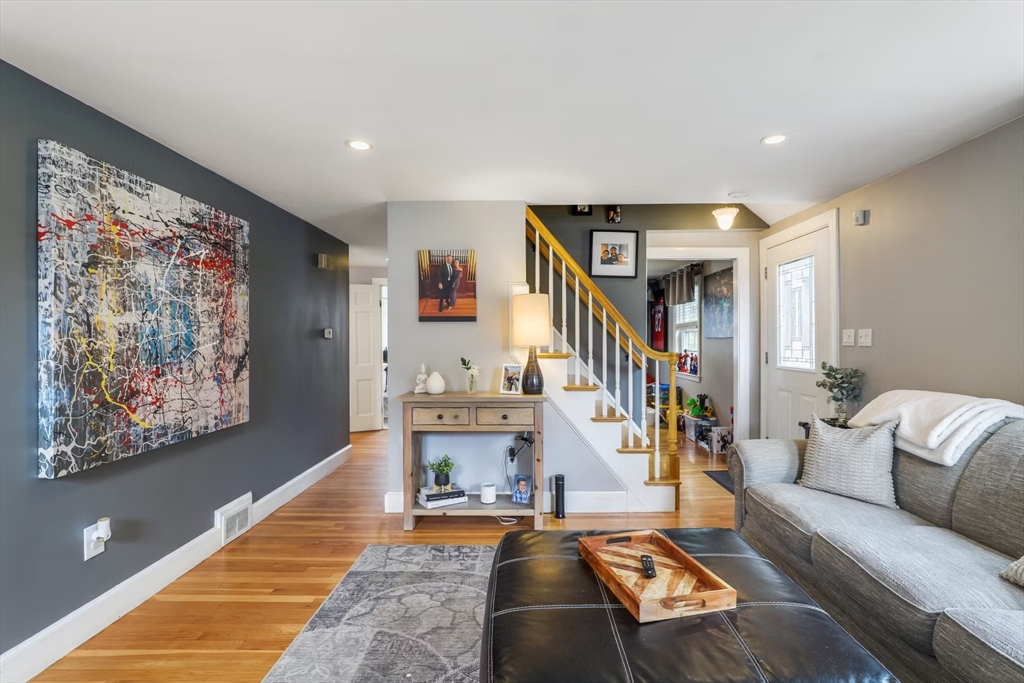 59 Elmer Rd