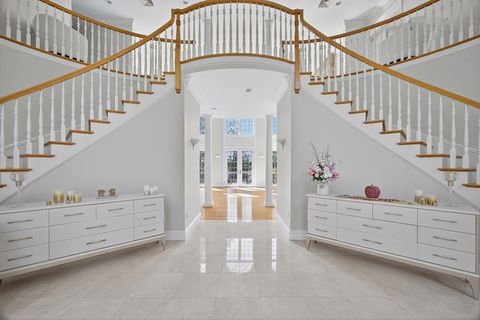 11 Elizabeth Way Lynnfield MA 01940