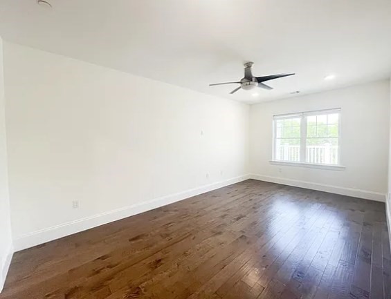8 Island Court 407