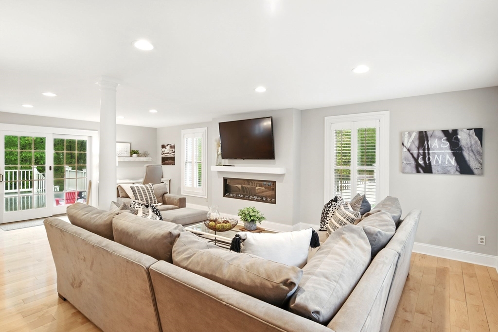 3 Pine Knoll