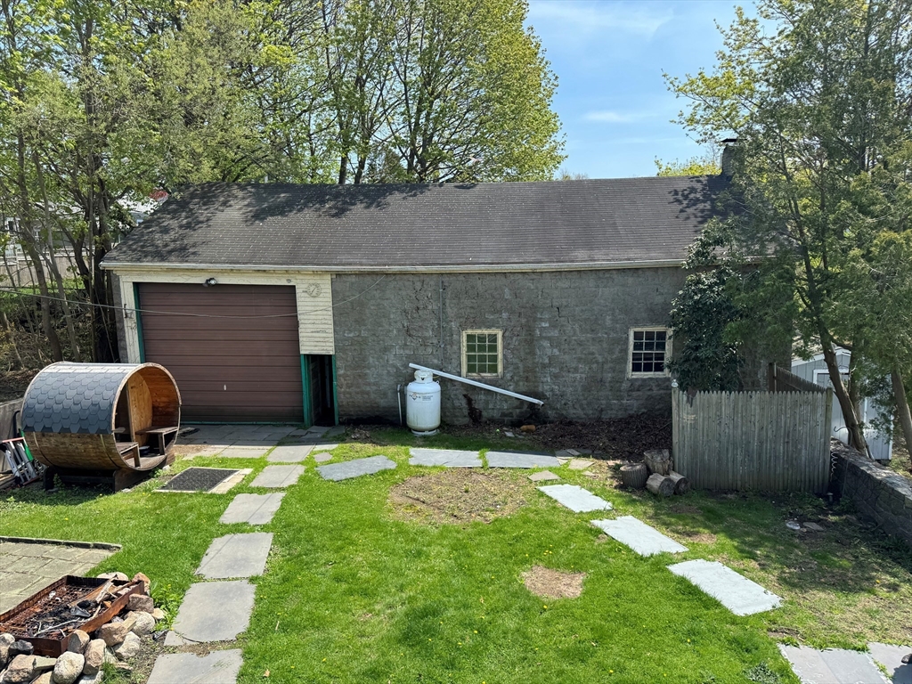 3 Gloucester Ave