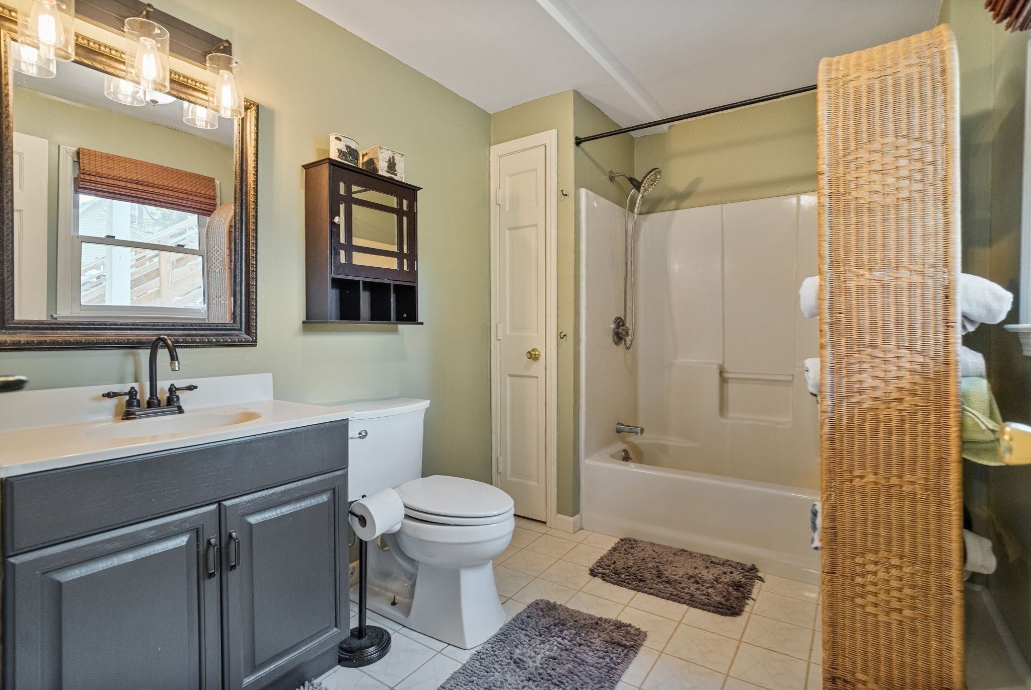 8 Oriole Dr, Agawam, MA, 8 Oriole Dr, Agawam, MA Photo #29