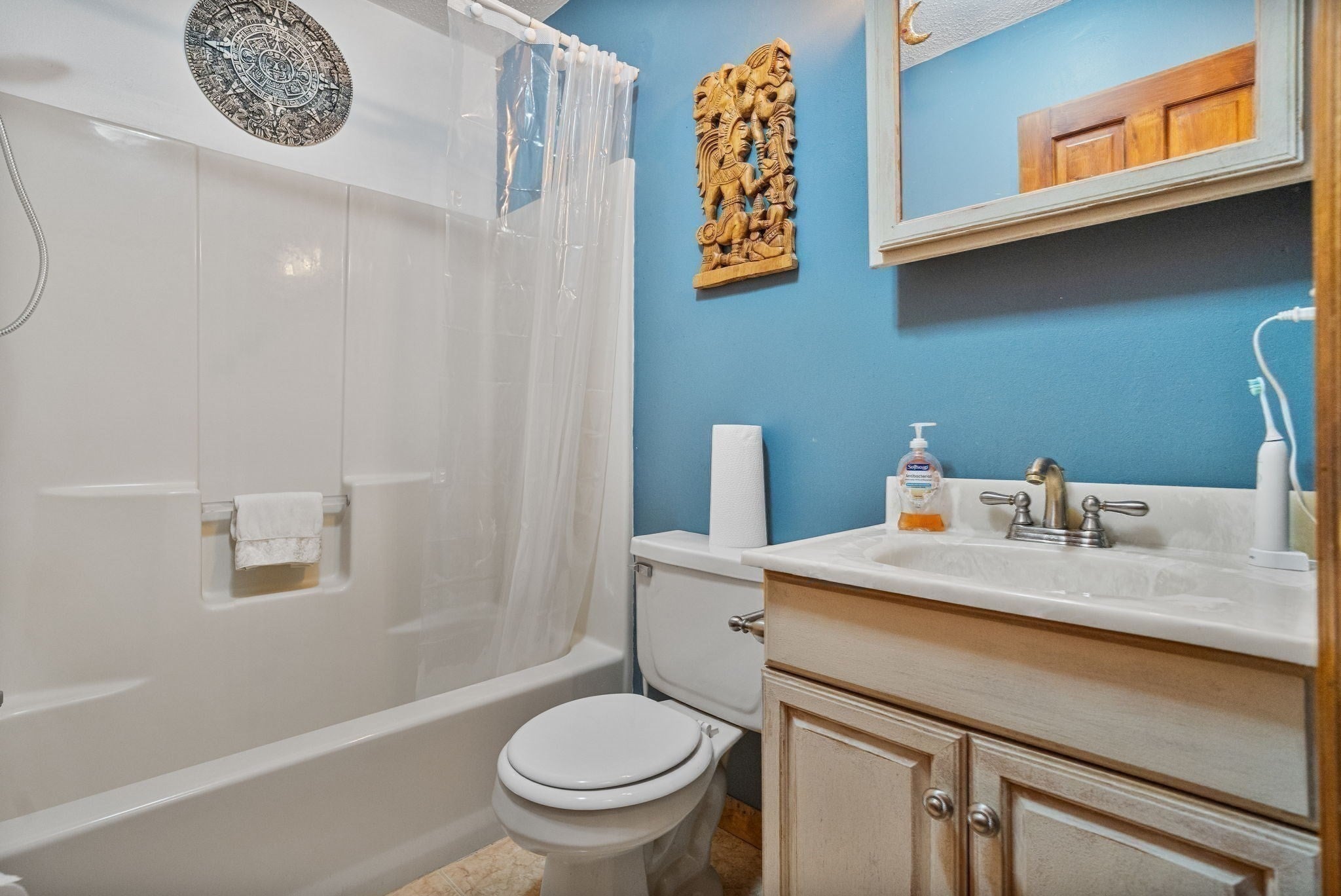 8 Oriole Dr, Agawam, MA, 8 Oriole Dr, Agawam, MA Photo #14