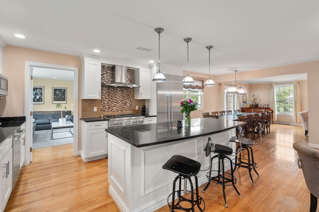 4 Cunningham Lane