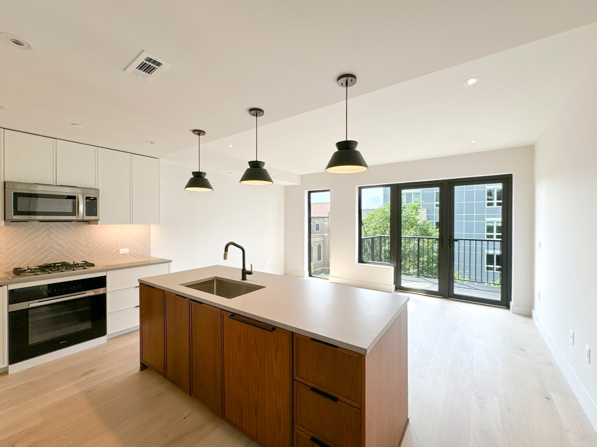 1 Nevins #605, Boston, MA, 1 Nevins #605, Boston, MA Photo #4