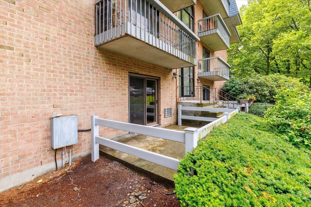 65 Commons Dr #210, Shrewsbury, MA, 65 Commons Dr #210, Shrewsbury, MA Photo #23