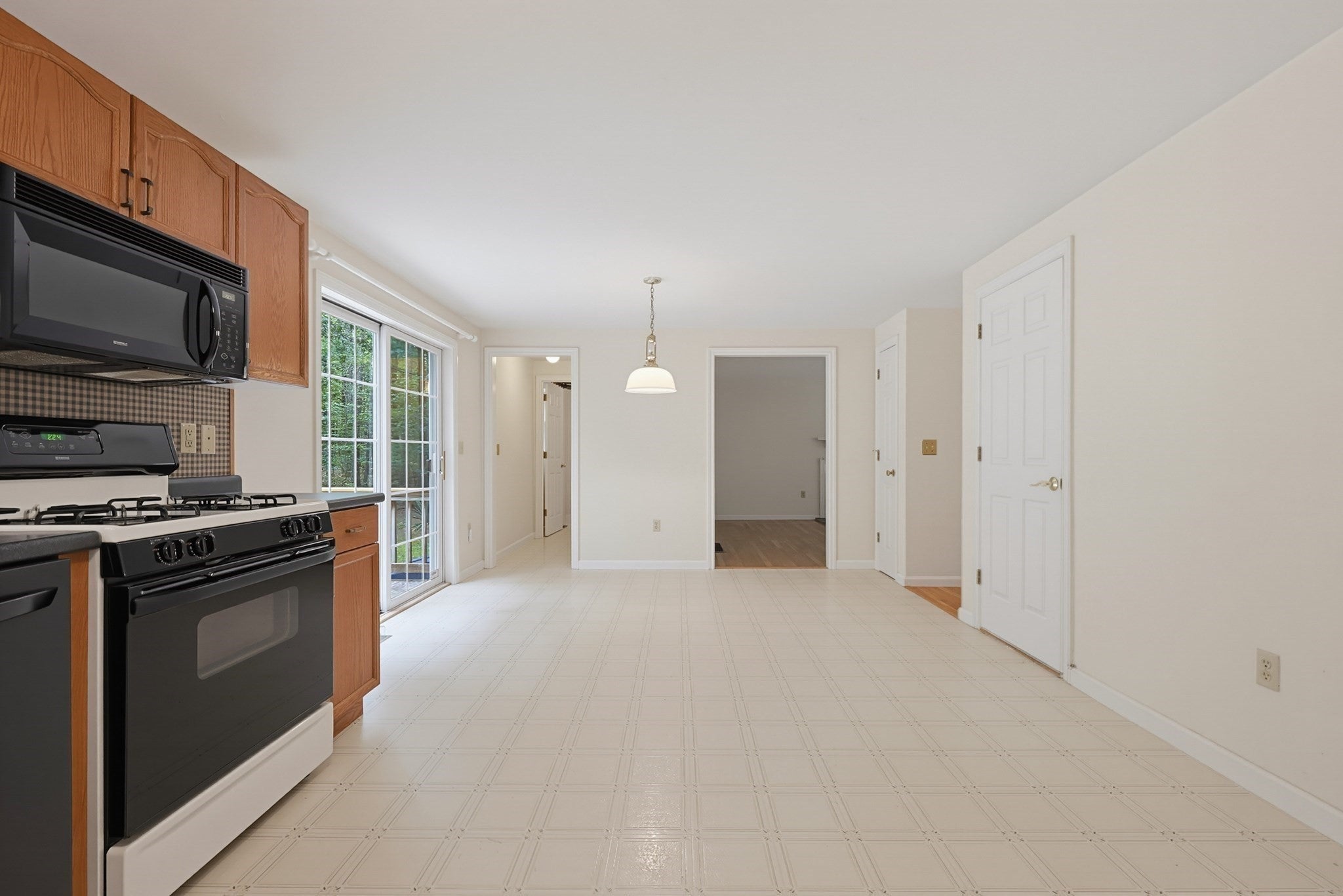48 Boynton Street, Pepperell, MA, 48 Boynton Street, Pepperell, MA Photo #9