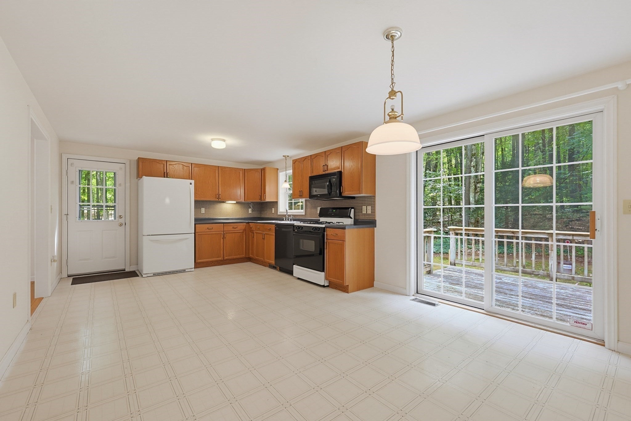 48 Boynton Street, Pepperell, MA, 48 Boynton Street, Pepperell, MA Photo #7