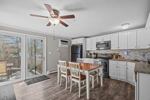 1638 Plymouth St 1638 East Bridgewater MA 02333