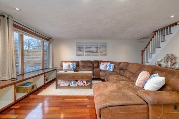 85 Kings Cove Beach Rd