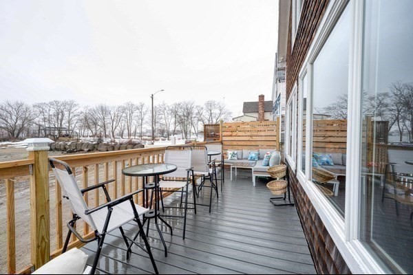 85 Kings Cove Beach Rd