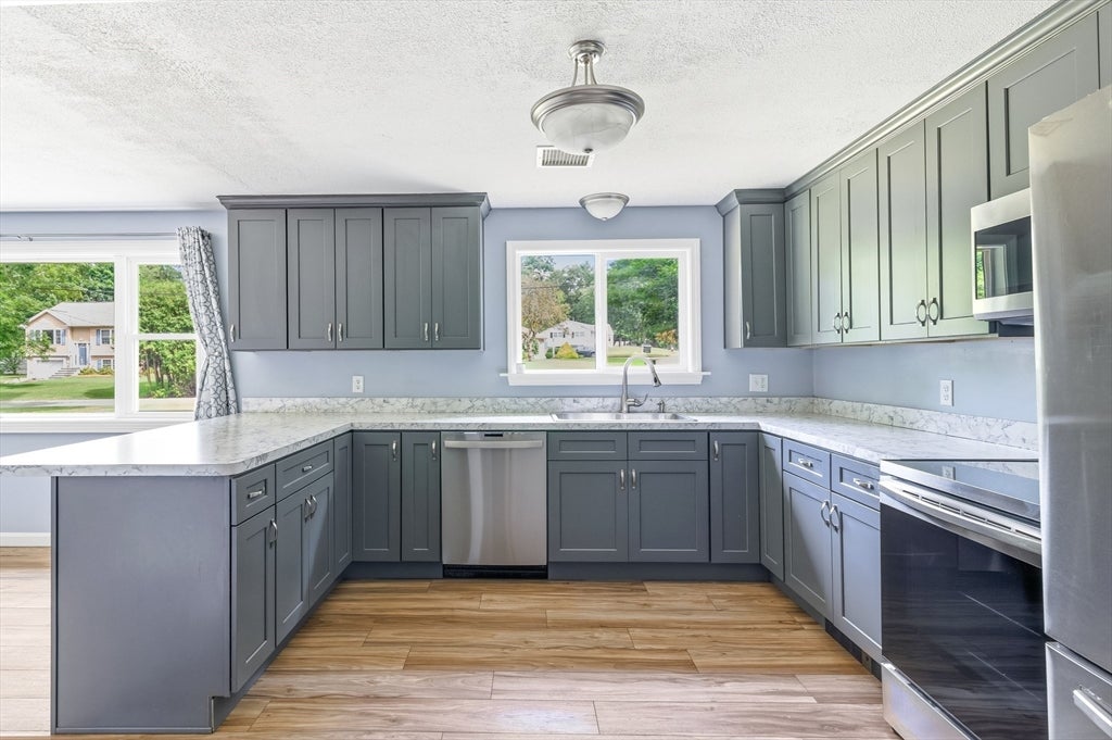 100 Stony Brook Road, Raynham, MA Photo #5