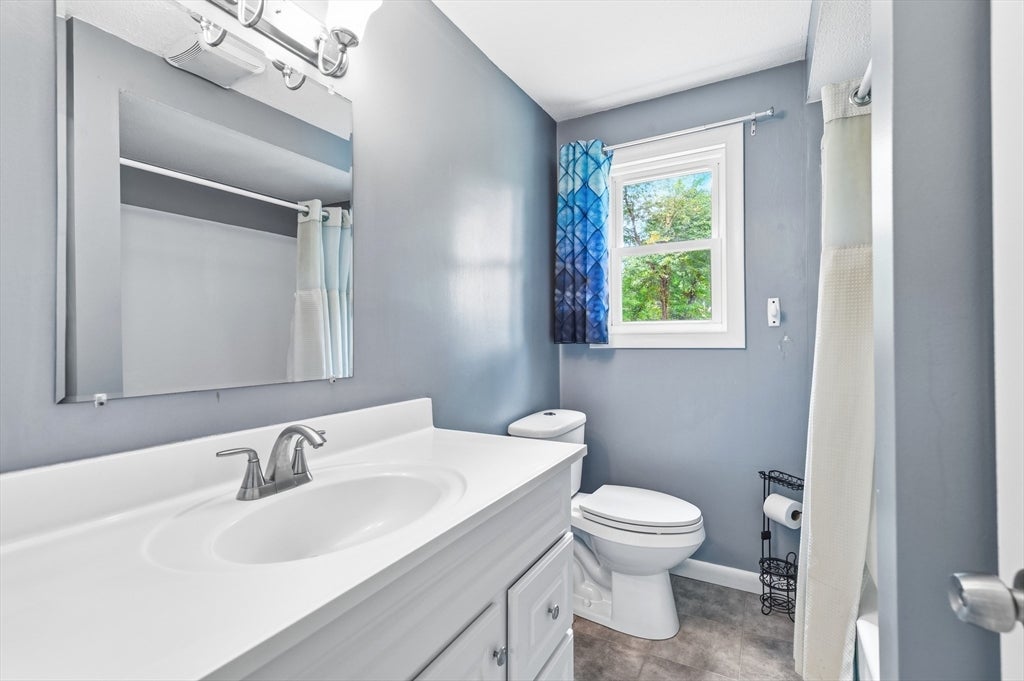 100 Stony Brook Road, Raynham, MA Photo #18