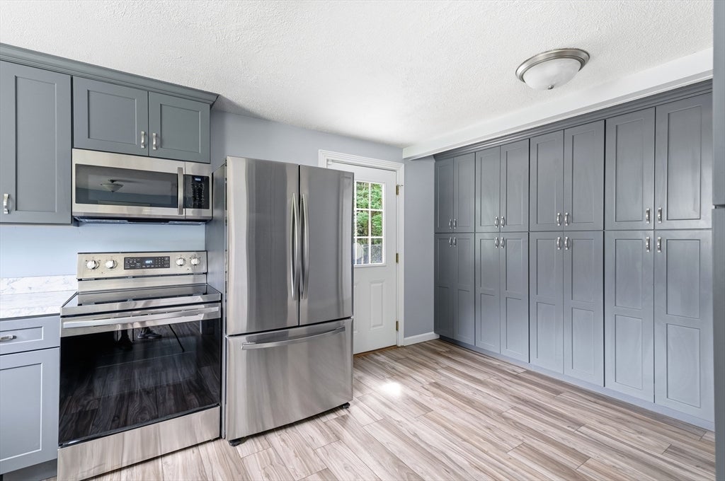 100 Stony Brook Road, Raynham, MA Photo #7