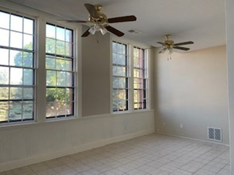 31 Elizabeth Street 105 Worcester MA 01605