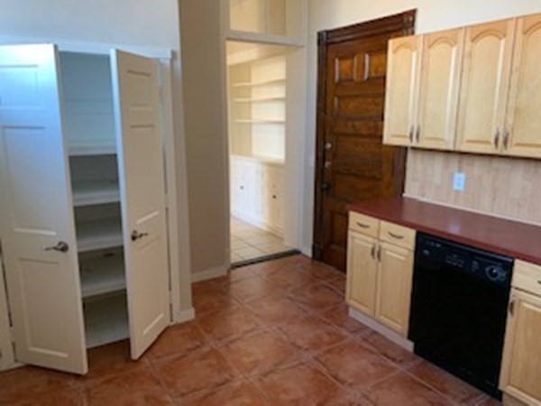 31 Elizabeth Street 105