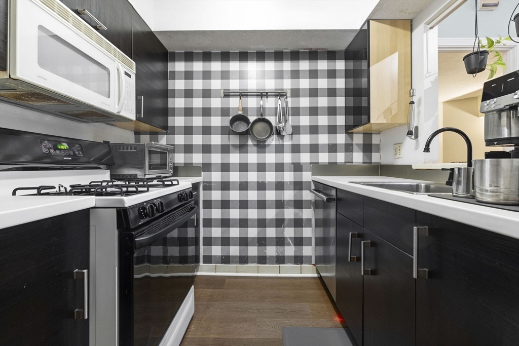 147 Kelton St 510