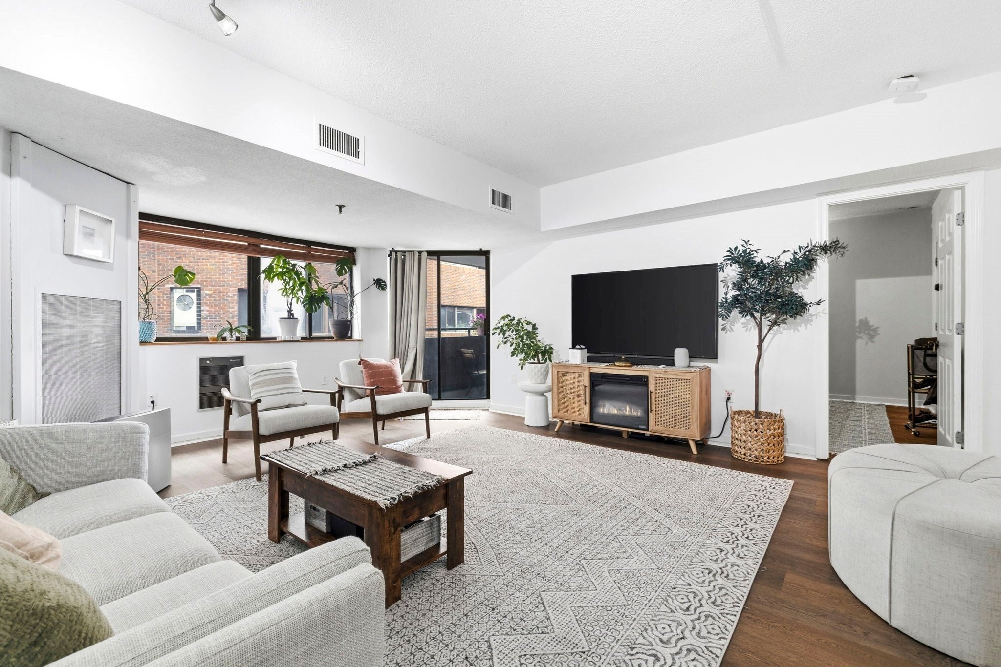 147 Kelton St 510, Boston MA 02134