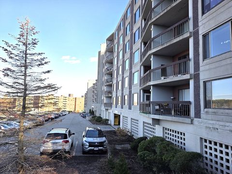 Photo of 1500 Worcester Rd #724, Framingham, MA 01702 (MLS # 73493525)