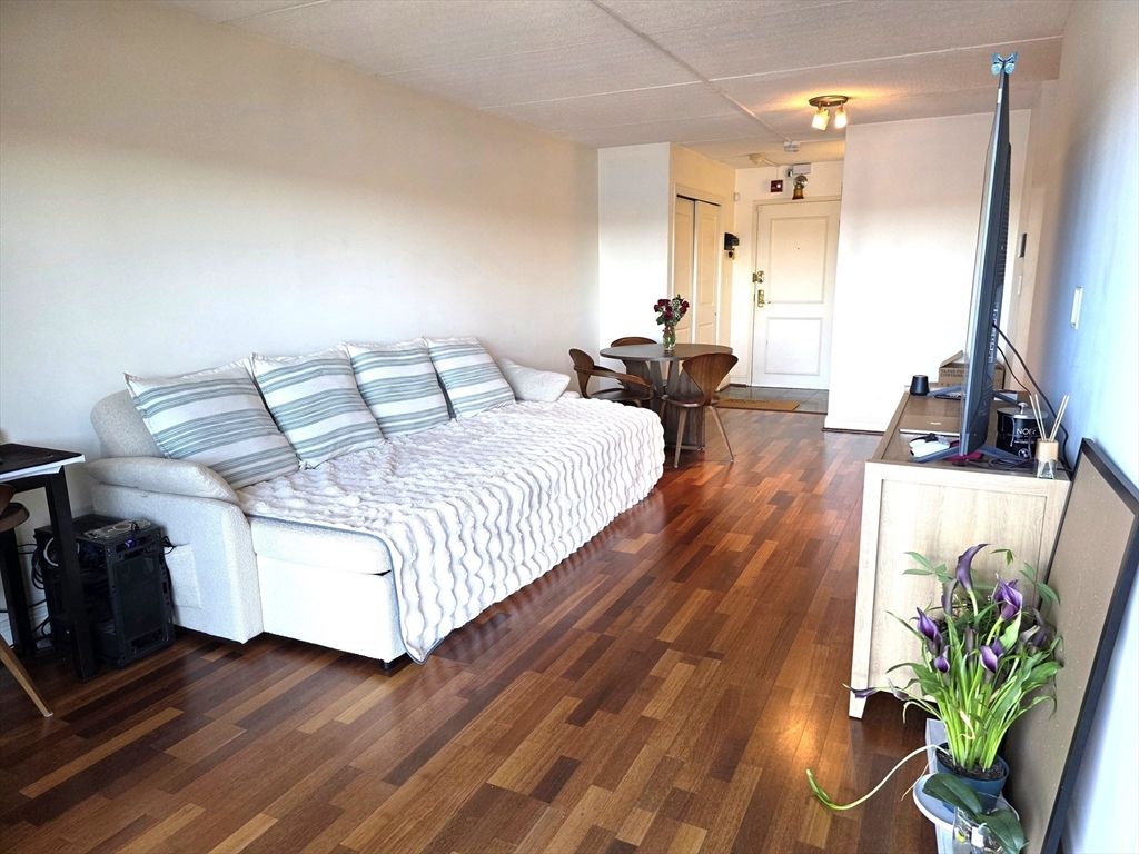 1500 Worcester Rd #724, Framingham, MA Photo #6