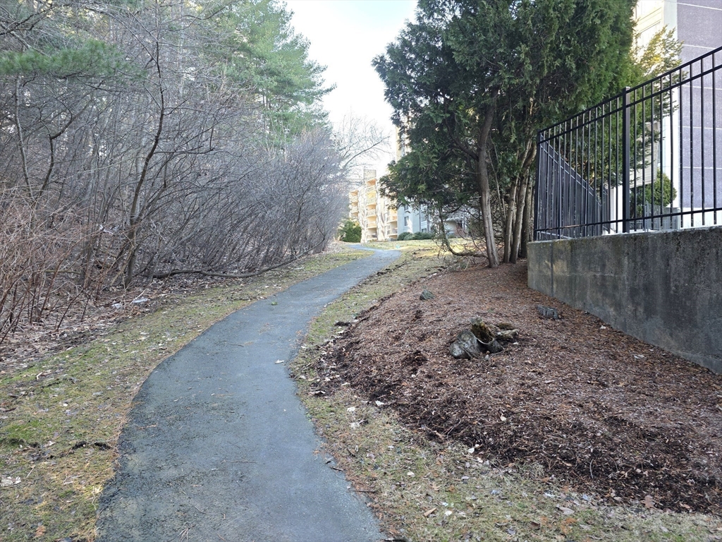 1500 Worcester Rd #724, Framingham, MA Photo #24