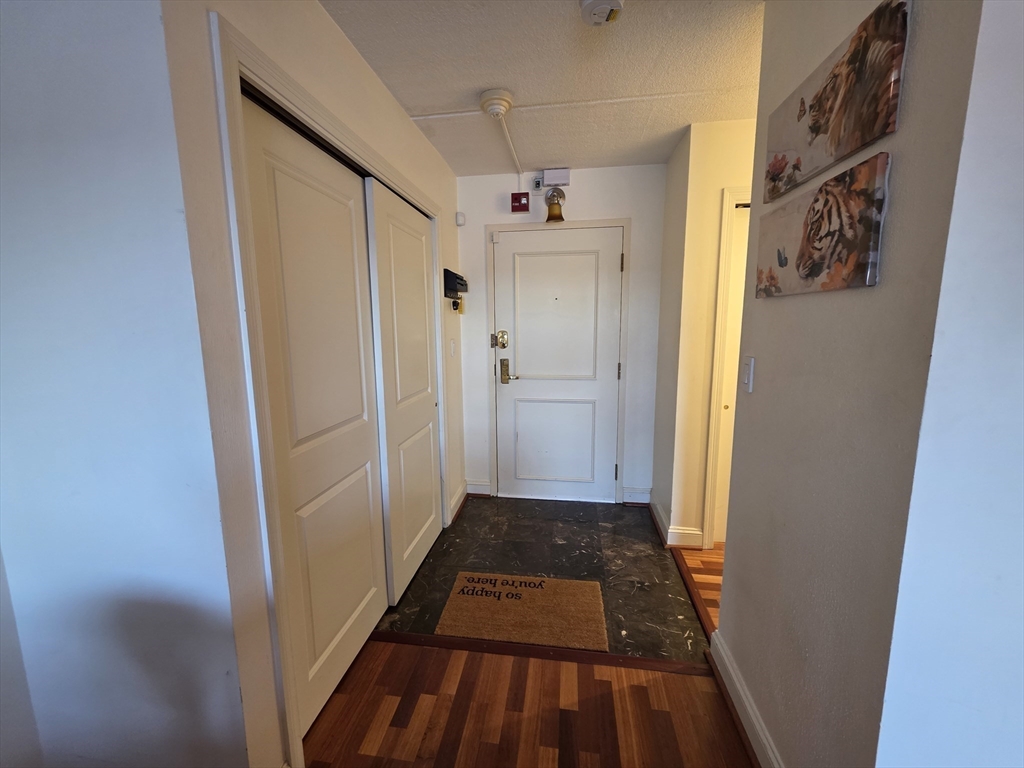 1500 Worcester Rd #724, Framingham, MA Photo #20