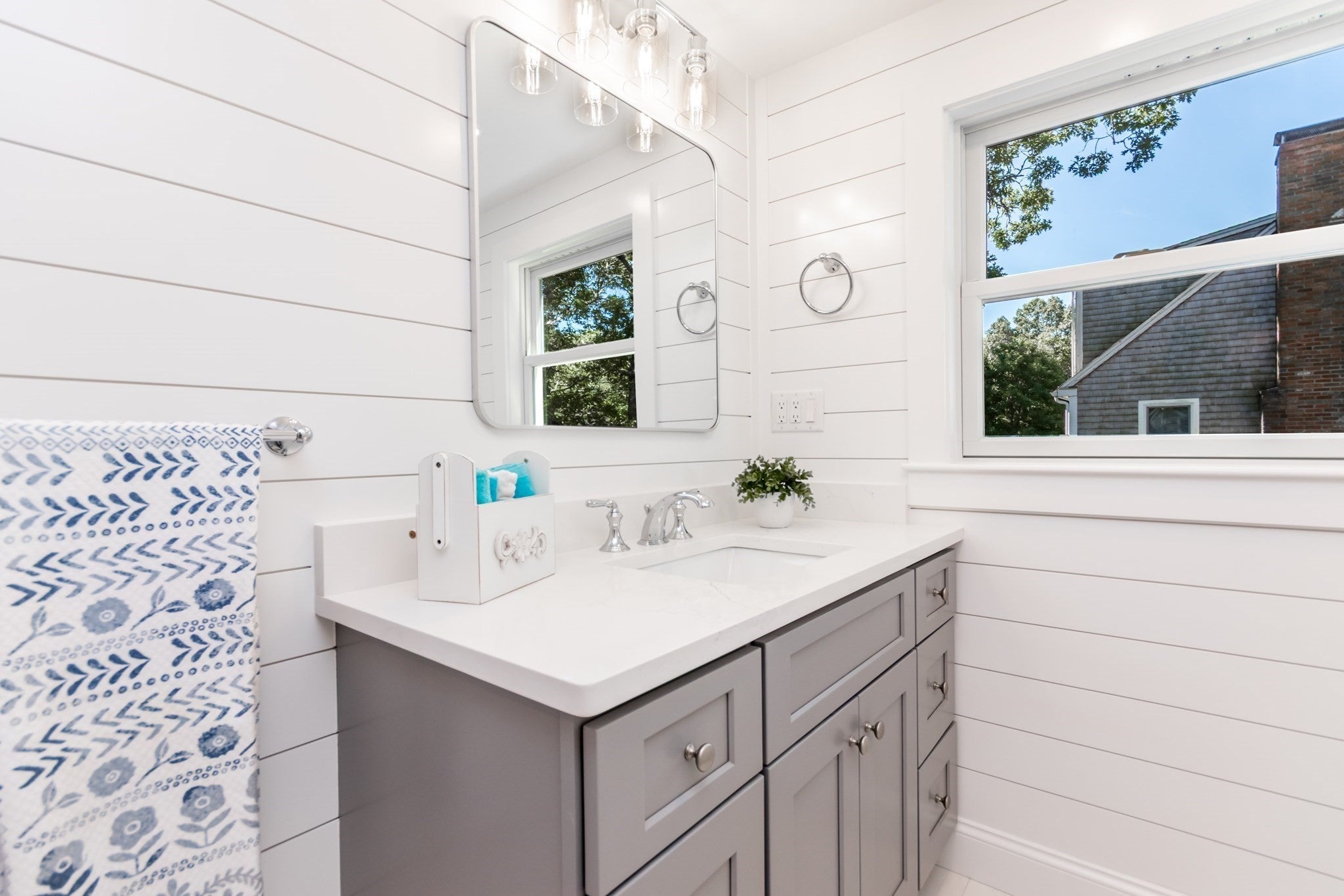 888 Phinneys Ln, Barnstable, MA Photo #22