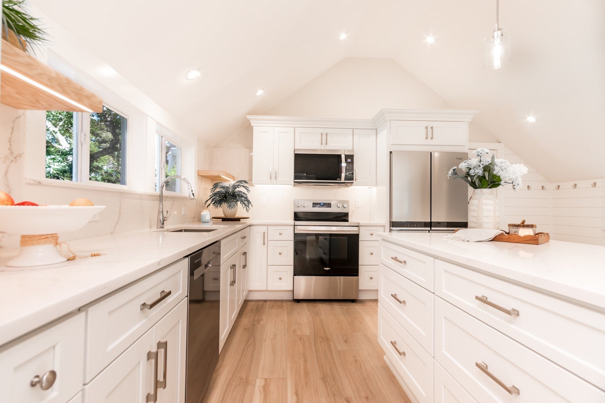 888 Phinneys Ln, Barnstable, MA Photo #13