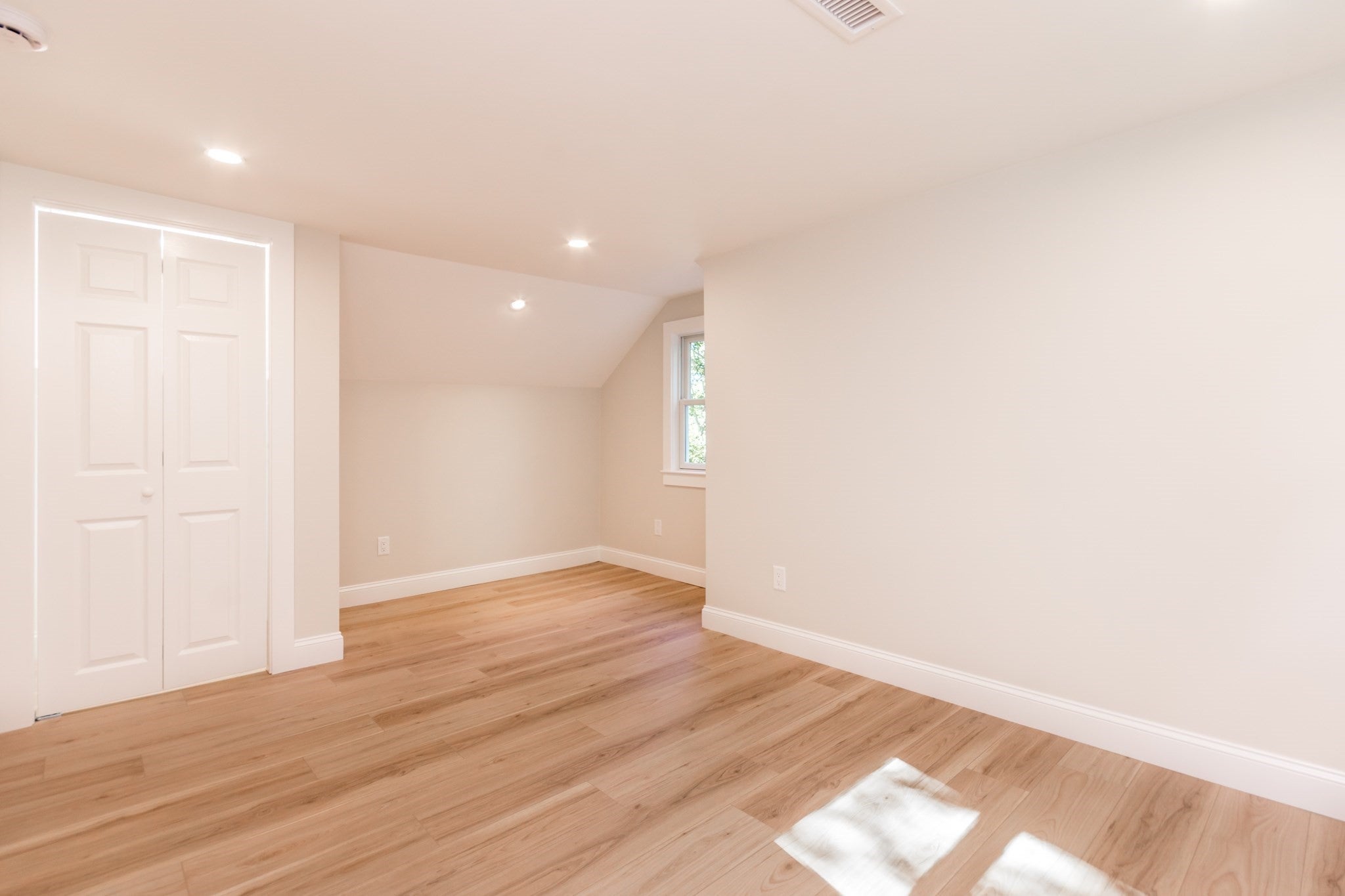 888 Phinneys Ln, Barnstable, MA Photo #24
