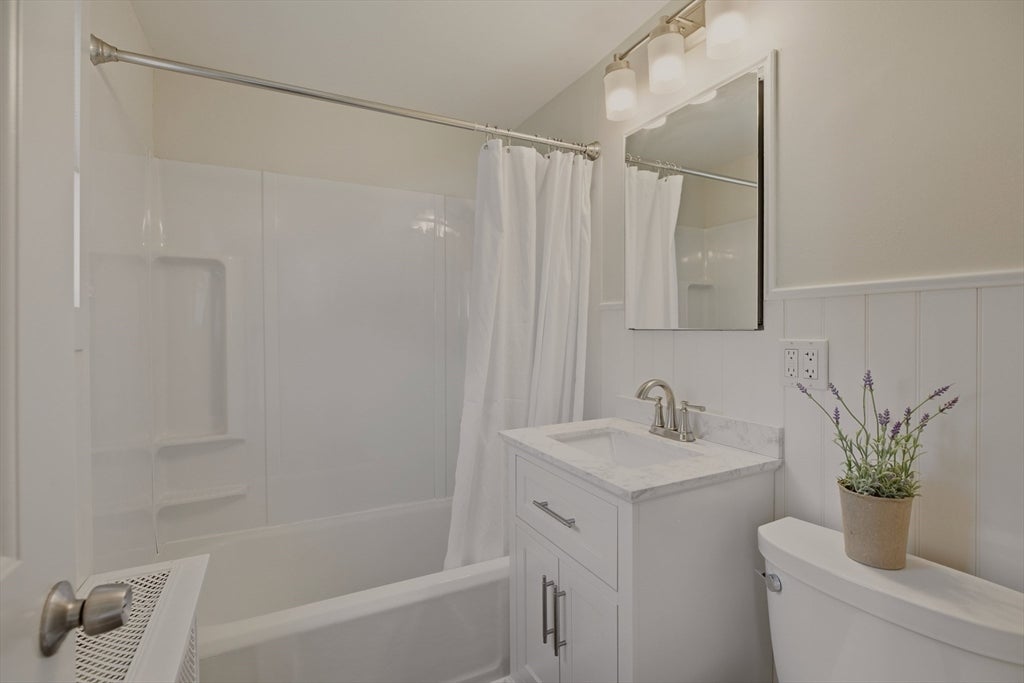 225 Mount Pleasant St, Fall River, MA, 225 Mount Pleasant St, Fall River, MA Photo #18