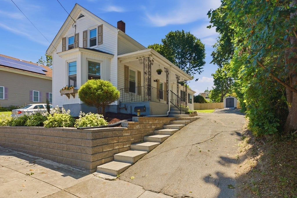 225 Mount Pleasant St, Fall River, MA, 225 Mount Pleasant St, Fall River, MA Photo #2