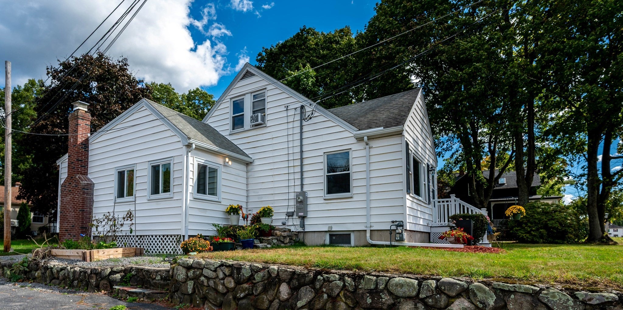 83 Mansfield Ave