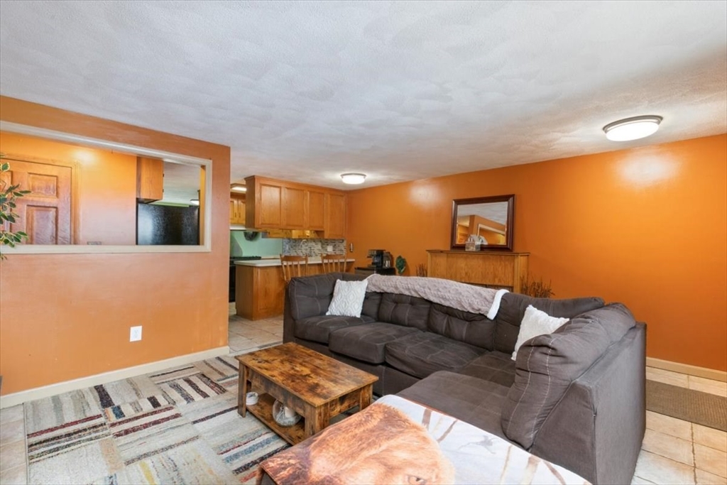 105 Franklin Ave 105