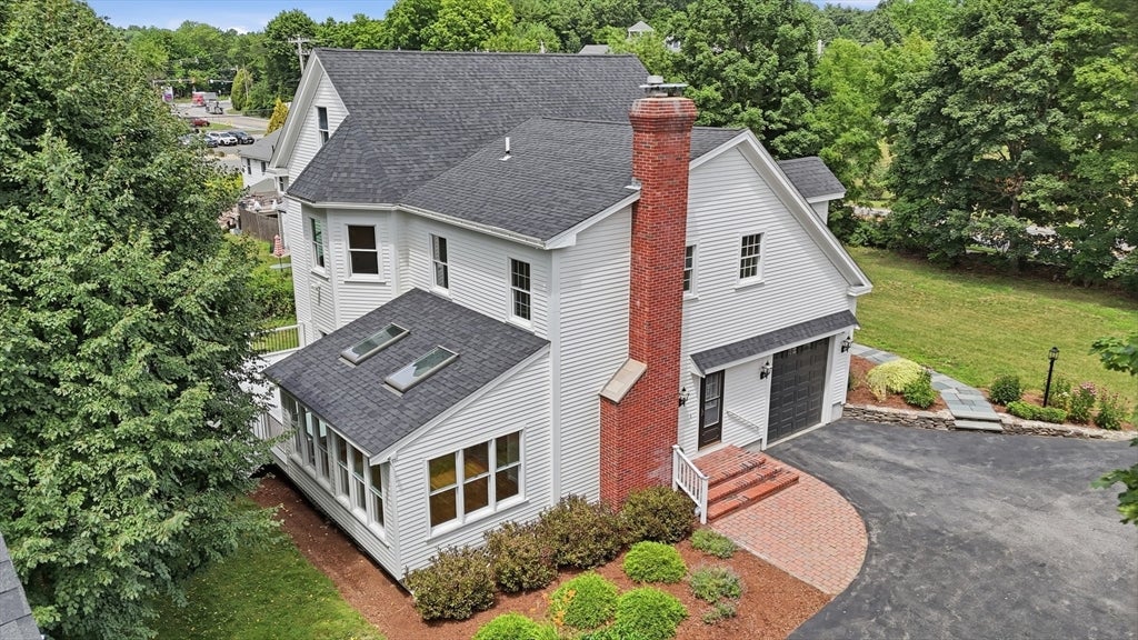 45 King St