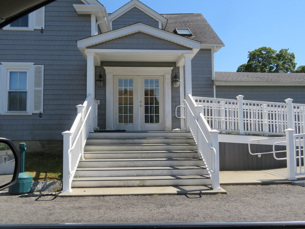8 Crapo Street