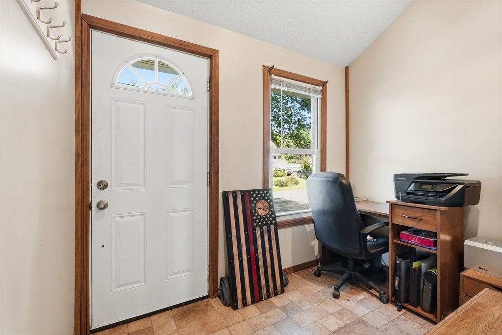 33 Baltimore Ave, Chicopee, MA, 33 Baltimore Ave, Chicopee, MA Photo #17